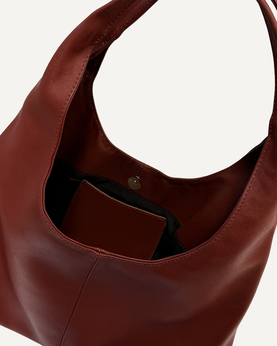 The Classic tote bag piel cereza